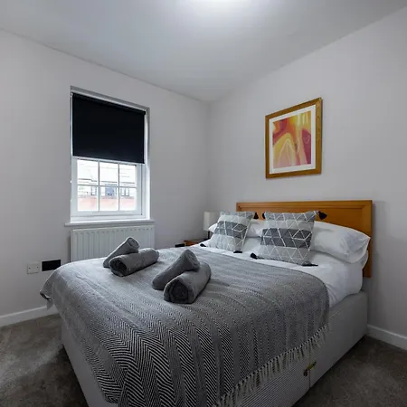 Deluxe 3Br, Free Parking, Near Town Center Apartment Reading Exterior photo